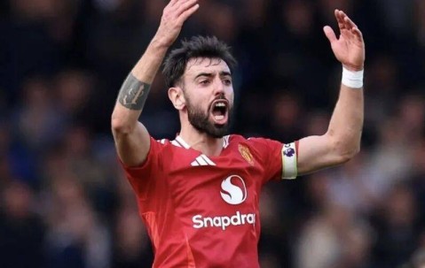 索帅神荐！曼联敲定重磅互换，尼日利亚铁腰驰援，胖虎替身来了?