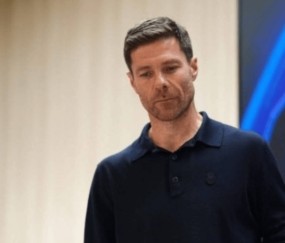 皇马主帅还没过关！2天后西甲非胜不可，输球或走人，2巨星能救他