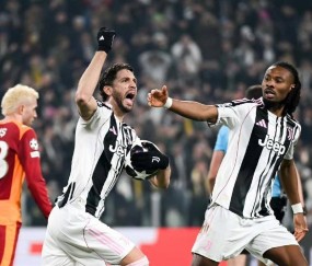 足坛一夜震动！欧冠16强尘埃落定，尤文遗憾出局意甲只剩独苗，英超6队全胜称霸