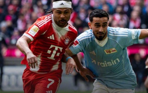 格纳布里双响，凯恩无缘戴帽，拜仁4-0柏林联合剑指德甲神迹