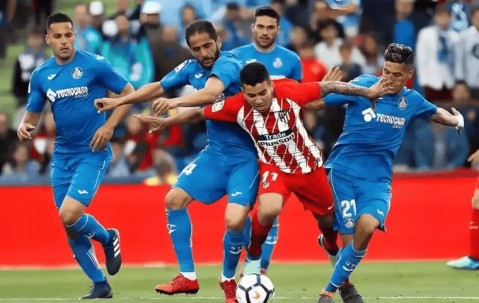 西甲周一009：赫罗纳VS赫塔费 冲冠火力VS客场防反，主场优势能否复仇首回合？