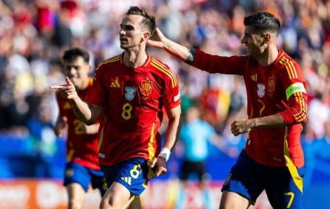 西甲欧战资格卡位战！阿拉维斯主场阻击西班牙人，中游队能否击碎劲旅冲级梦？