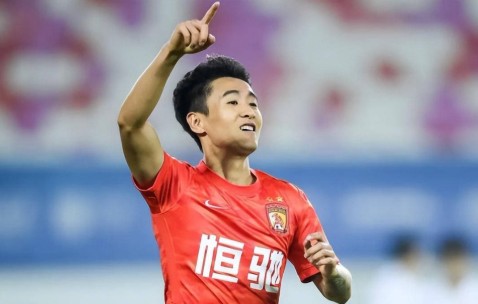 成都蓉城青训出新星，双双加盟西甲巴列卡诺！徐正源称赞支持