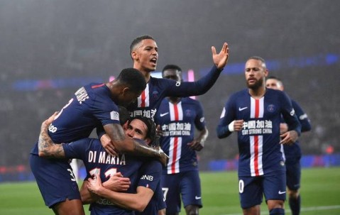 5冠王还不够！巴黎王朝再添1冠，12月终极目标曝光，全欧都慌了
