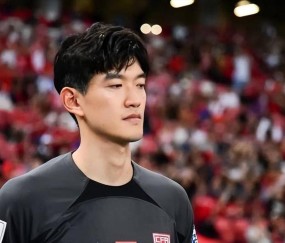 上港主力门将已跟俱乐部提前解约！下一轮德甲联赛将正式代表新东家多特蒙德完成加盟首秀被辟谣