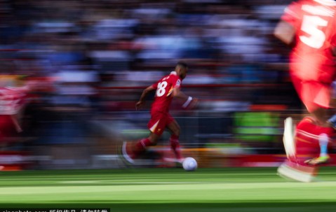 1.3亿欧砸晕德甲！利物浦为维尔茨二度梭哈，德国天才点头，斯洛特王朝基石已现！