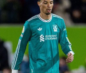 利物浦遭遇英超四连败！斯洛特下课危机加剧