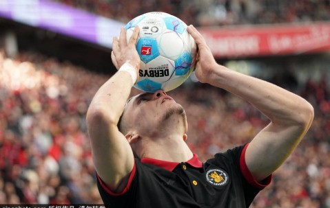 利物浦4000万镑签下科尔凯兹！红军史上最疯狂转会窗口来了