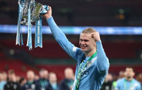 曼城夺得联赛杯冠军！哈兰德决赛舞台表现引发关注，9场决赛无进球无助攻