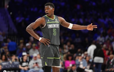 爱德华兹37分戈贝尔23+19 森林狼送76人11连败